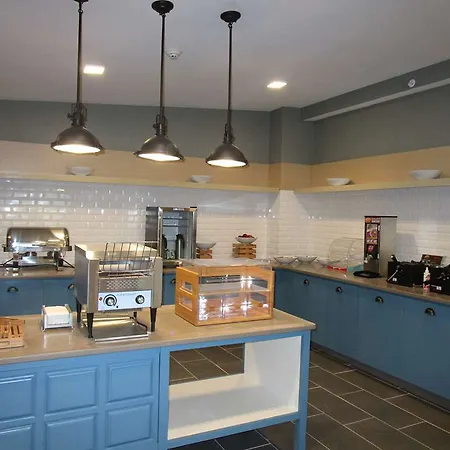 Comfort Inn & Suites Liverpool - Syracuse North 