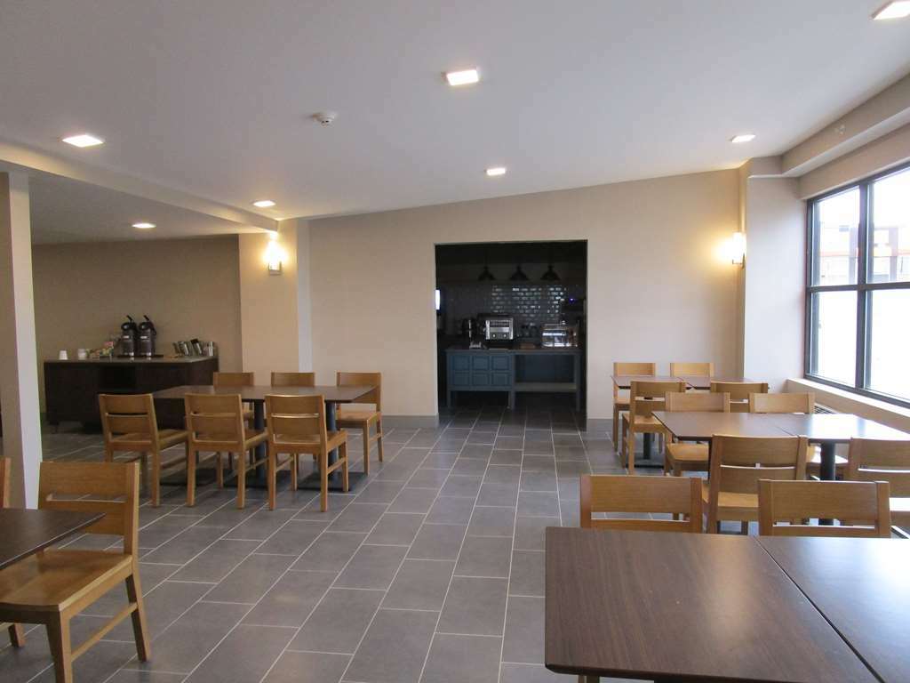 Hotel Comfort & - Syracuse North